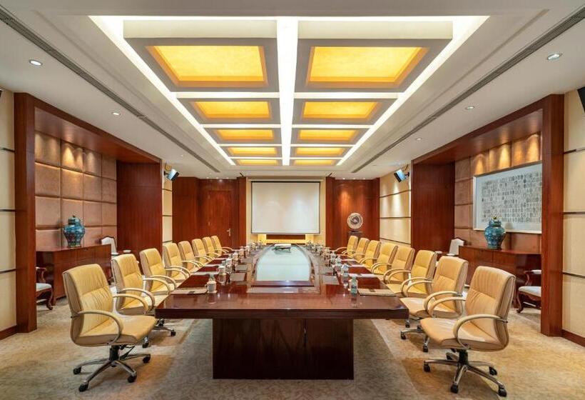 בית מלון כפרי Power Valley International