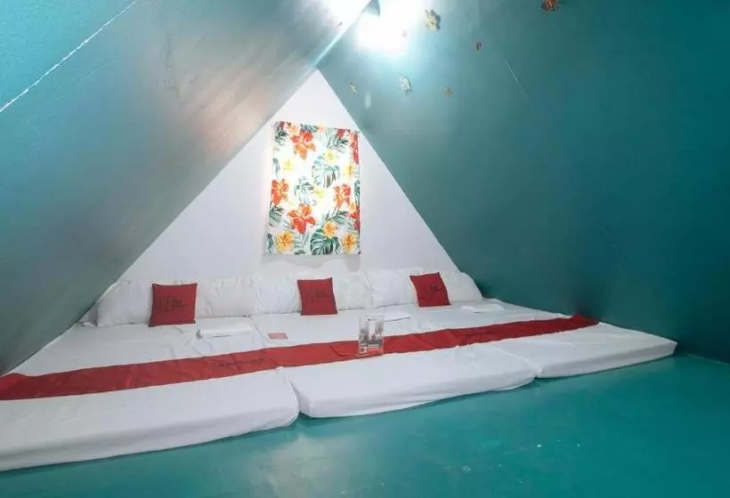 Hotelli Reddoorz @ Cristina S Hideaway Resort Tanay