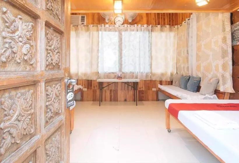 Hotelli Reddoorz @ Cristina S Hideaway Resort Tanay