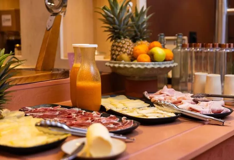 Hotelli Serra Boutique Hôtel