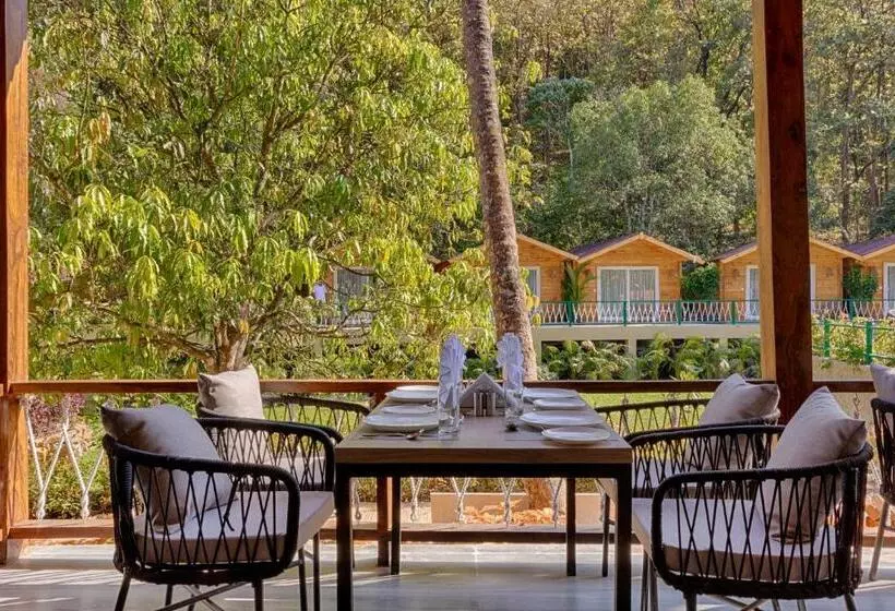 ホテル Stone Wood Jungle Resort, Dandeli