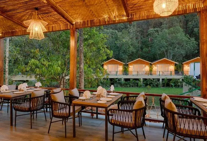 ホテル Stone Wood Jungle Resort, Dandeli