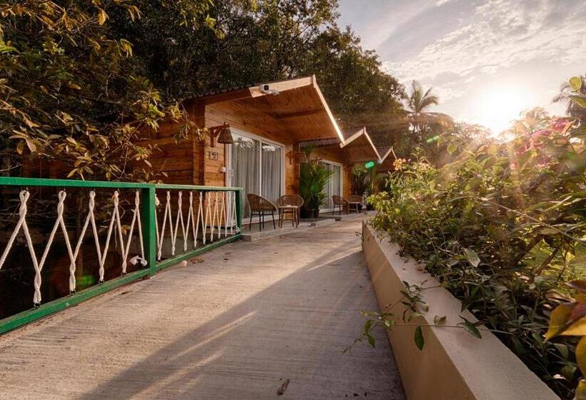 호텔 Stone Wood Jungle Resort, Dandeli