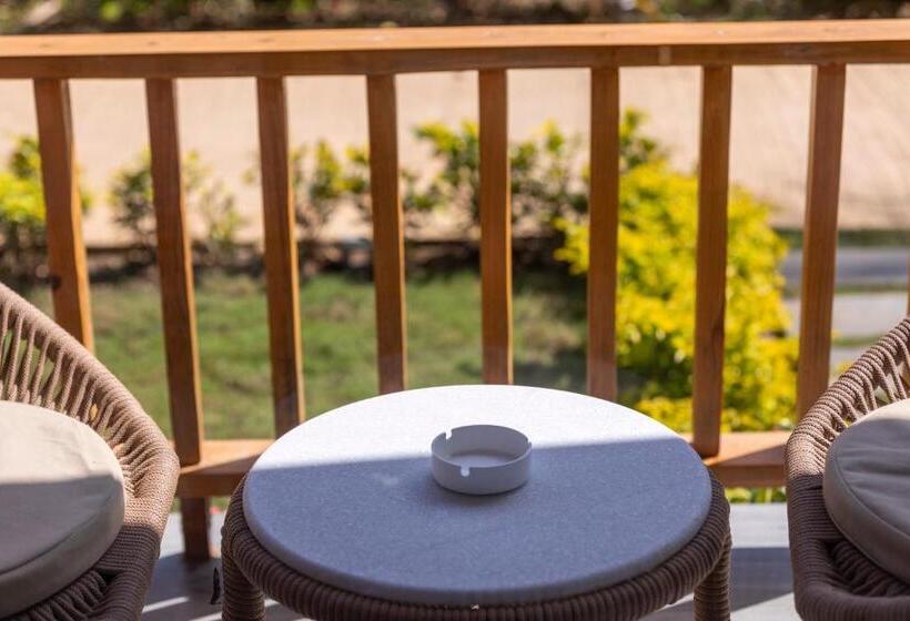 호텔 Stone Wood Jungle Resort, Dandeli