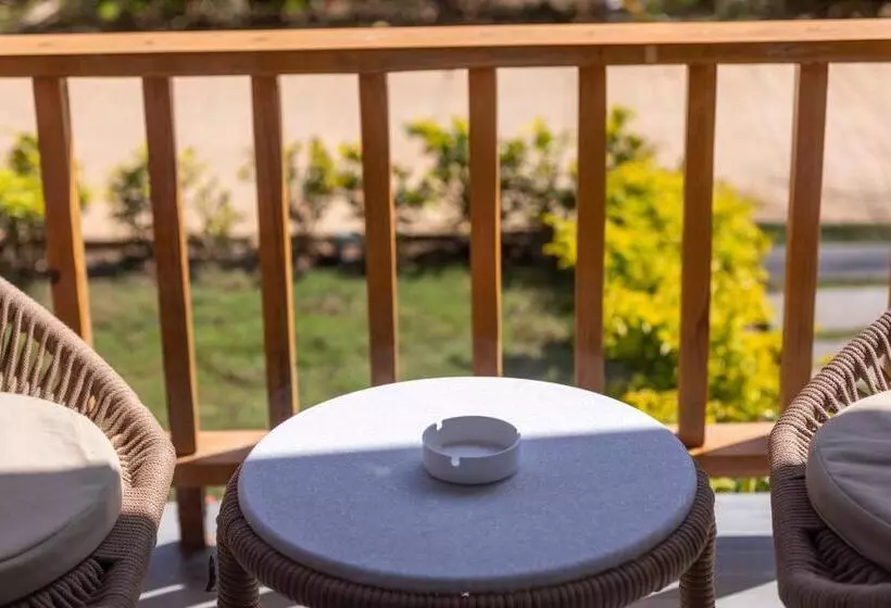 ホテル Stone Wood Jungle Resort, Dandeli