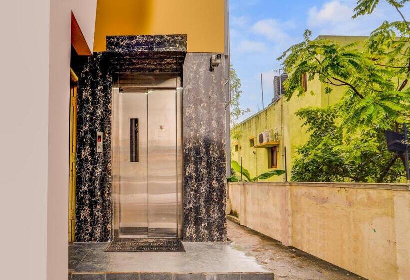 Oyo Flagship Hotel Sanva