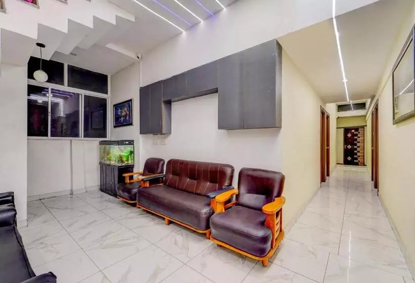 Oyo Flagship Hotel Sanva
