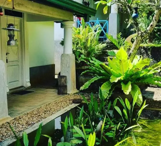 Lomakeskus Jansen’s Bungalow Sinharaja Rainforest Retreat