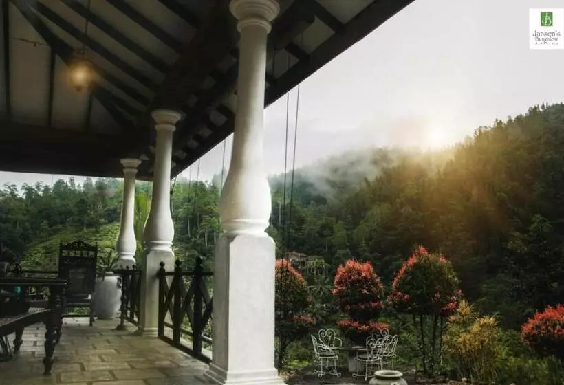 Lomakeskus Jansen’s Bungalow Sinharaja Rainforest Retreat