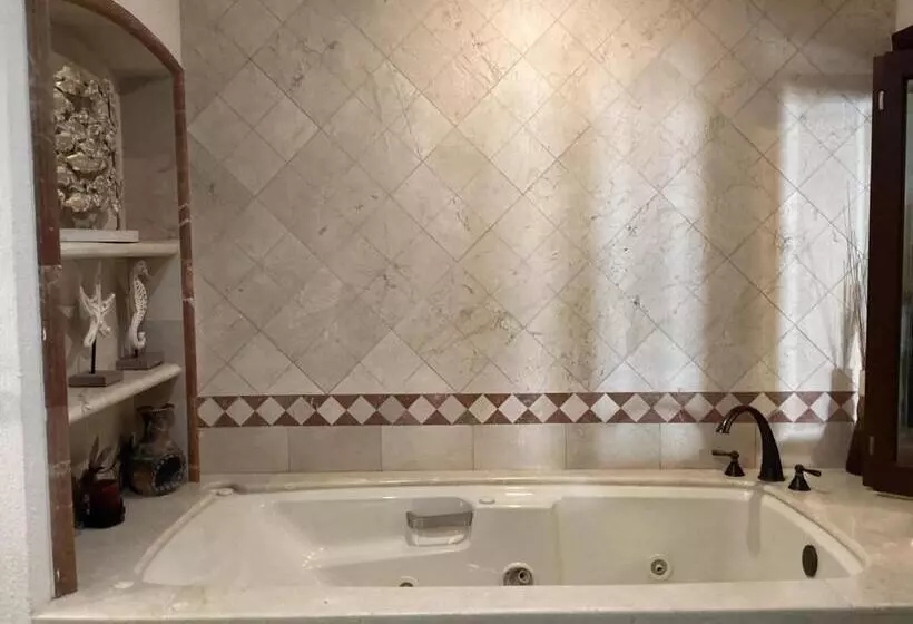 リゾートホテル Spacious 4 Bedroom Condo With Expansive Ocean Views And Luxurous Features   #910 Sonoran Sky   Rp Va