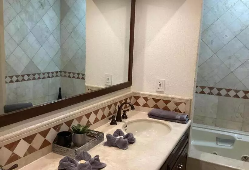 リゾートホテル Spacious 4 Bedroom Condo With Expansive Ocean Views And Luxurous Features   #910 Sonoran Sky   Rp Va