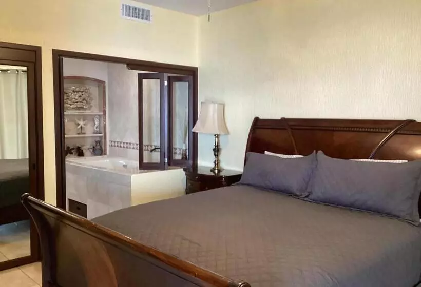 リゾートホテル Spacious 4 Bedroom Condo With Expansive Ocean Views And Luxurous Features   #910 Sonoran Sky   Rp Va