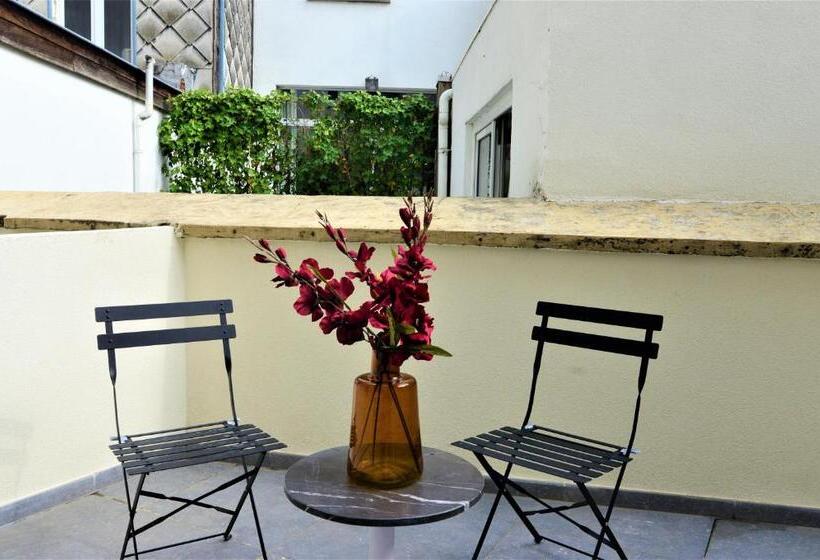 Sleep Inn Palace Apartments