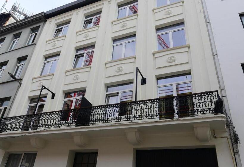 Sleep Inn Palace Apartments