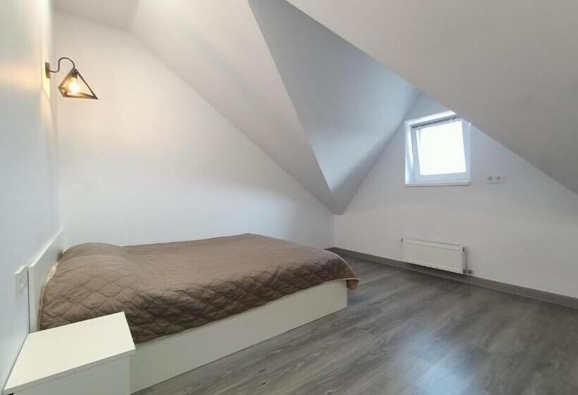 هاستل Apartments Bis House