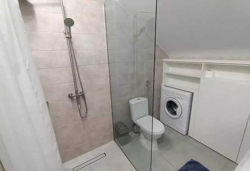 Retkeilymaja Apartments Bis House