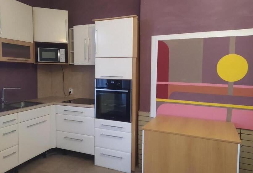 فندق صغير Ubytovna Niščák