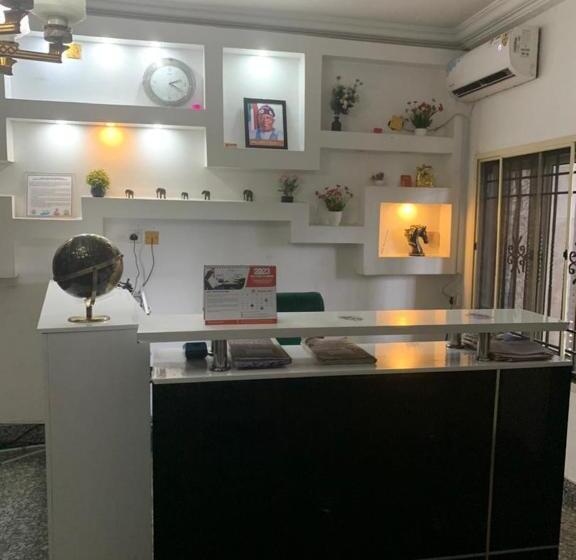 Arrow Groves Hotel Service