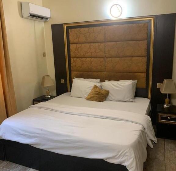 Arrow Groves Hotel Service