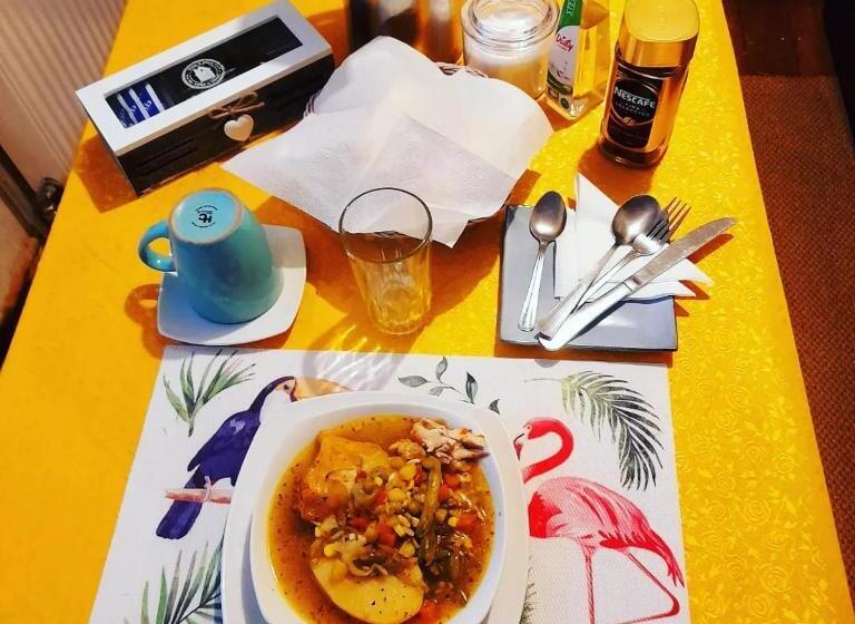 تختخواب و صبحانه Arrayan The Cuyen