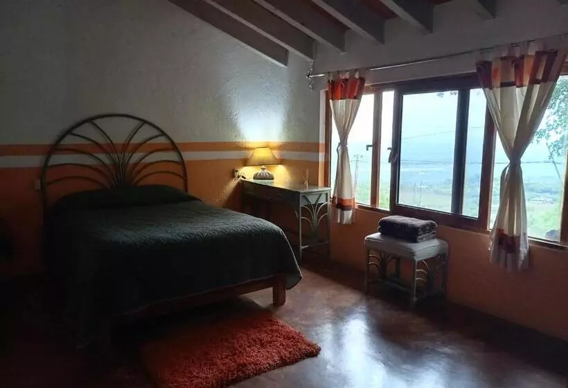 Aamiaismajoitus (B&B) Casa Los Olivos