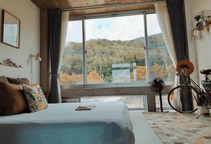 تختخواب و صبحانه Noosa海岸行館