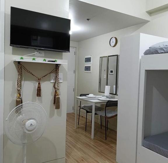 Holland Park Condominium Southwoods Biñan Laguna