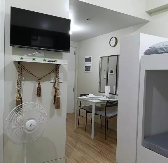 Holland Park Condominium Southwoods Biñan Laguna