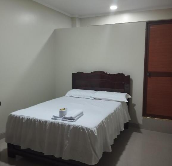 هتل Amazon Deluxe