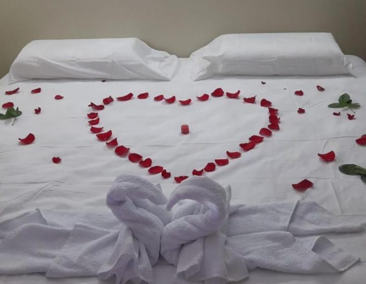 هتل Amazon Deluxe