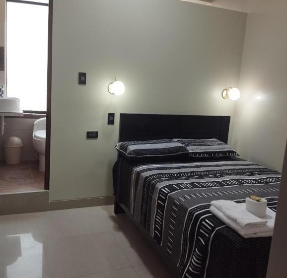 هتل Amazon Deluxe