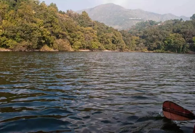 Hotelli Arayam Bhimtal