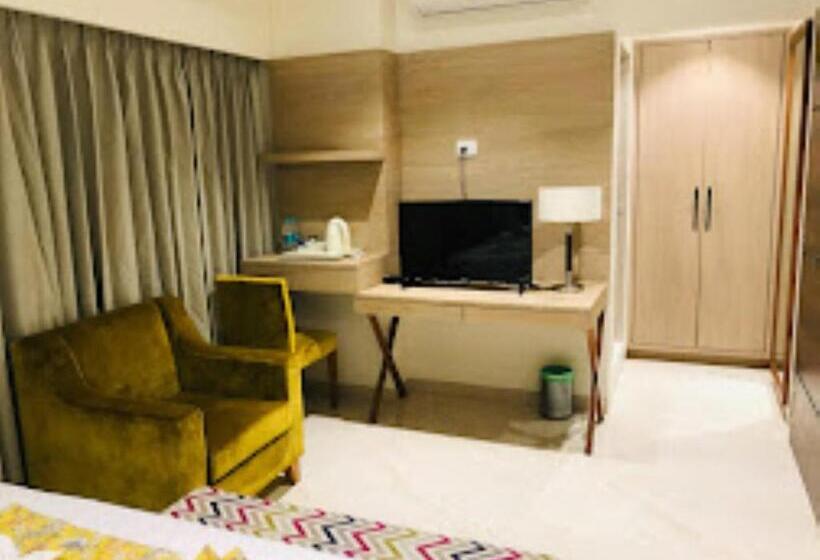 هتل Daani Continental Imphal