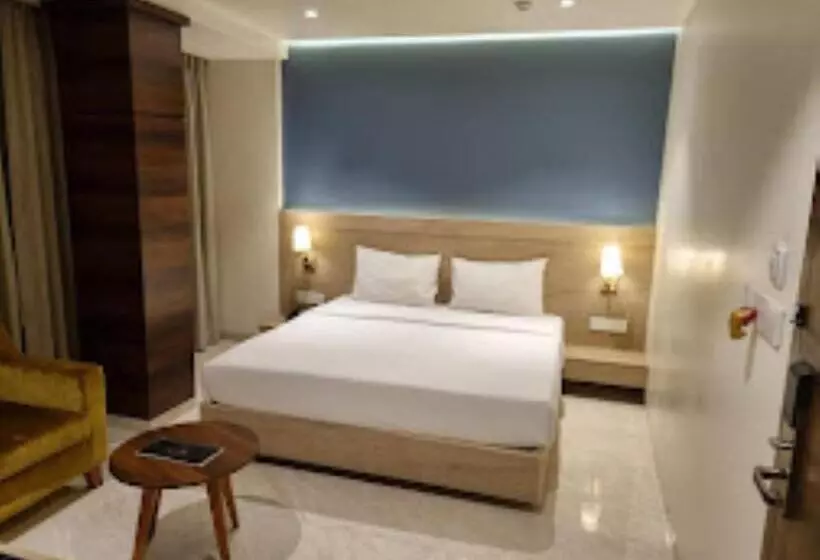 Hotel Daani Continental Imphal