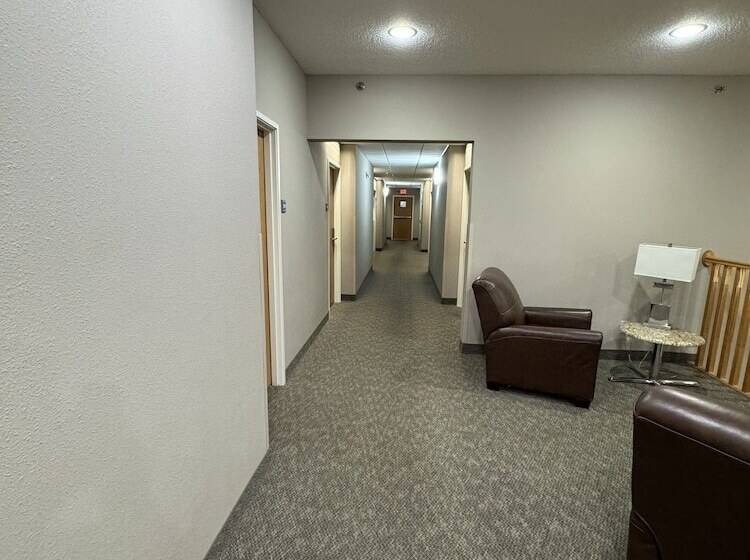 בית מלון כפרי Garner Inn & Suites