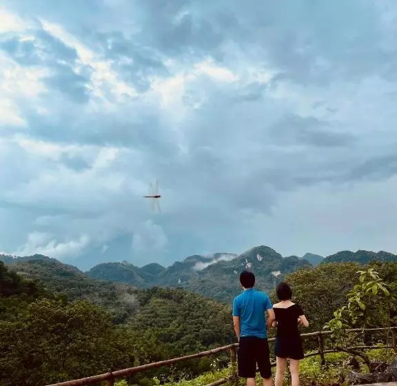 هتل La Montana De Luong Son