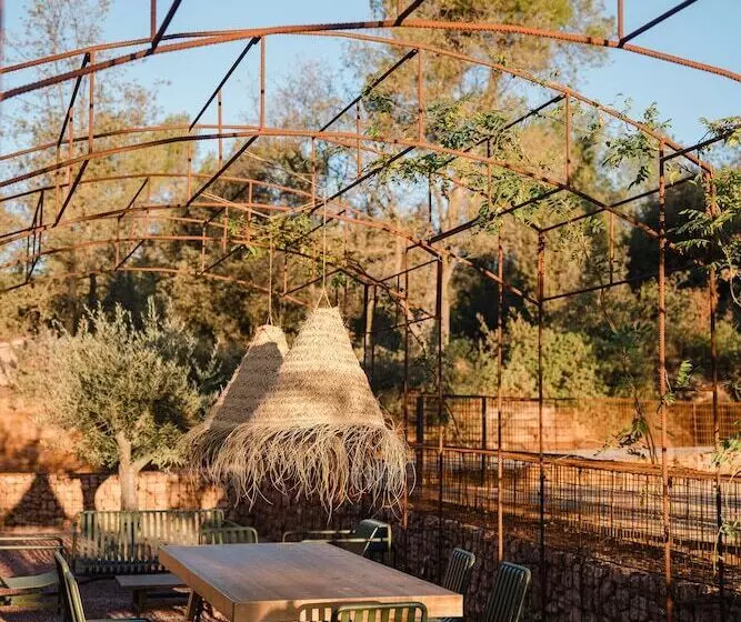 Hotelli Masia Can Farrés