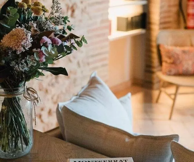 Hotelli Masia Can Farrés