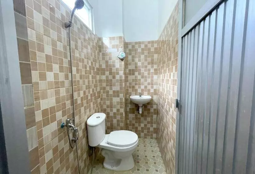 Hotelli Oyo 93297 Penginapan Musafir Syariah