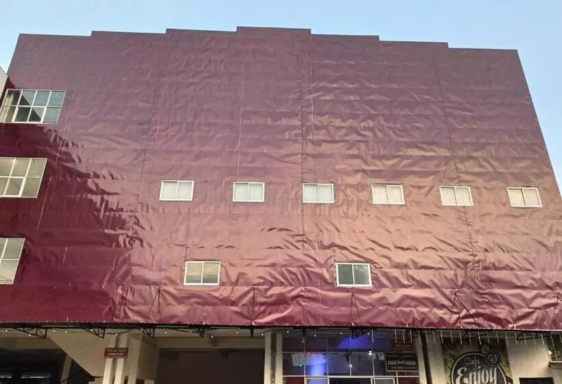 Hotelli Oyo 93306 Homestay Harapan Syariah Bulukumba