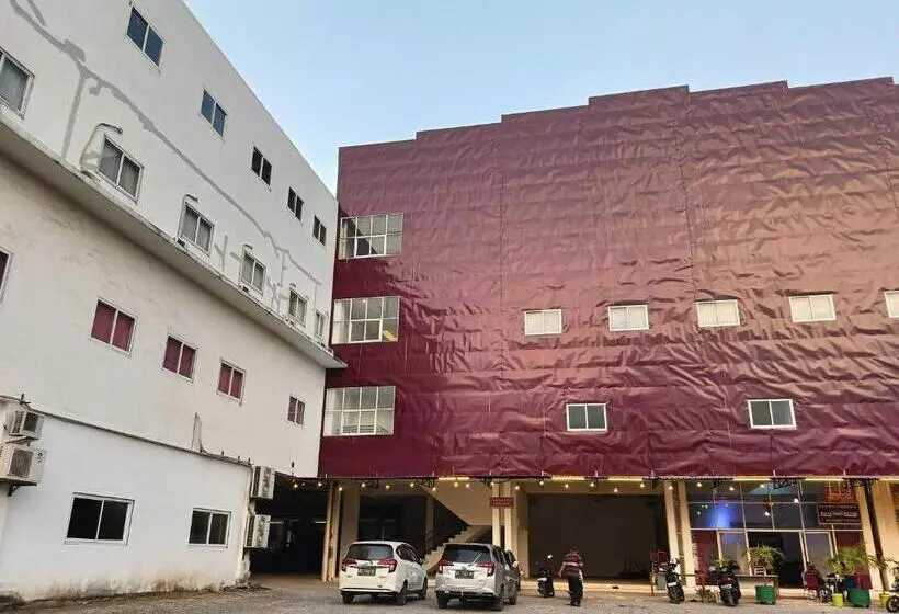 Hotelli Oyo 93306 Homestay Harapan Syariah Bulukumba