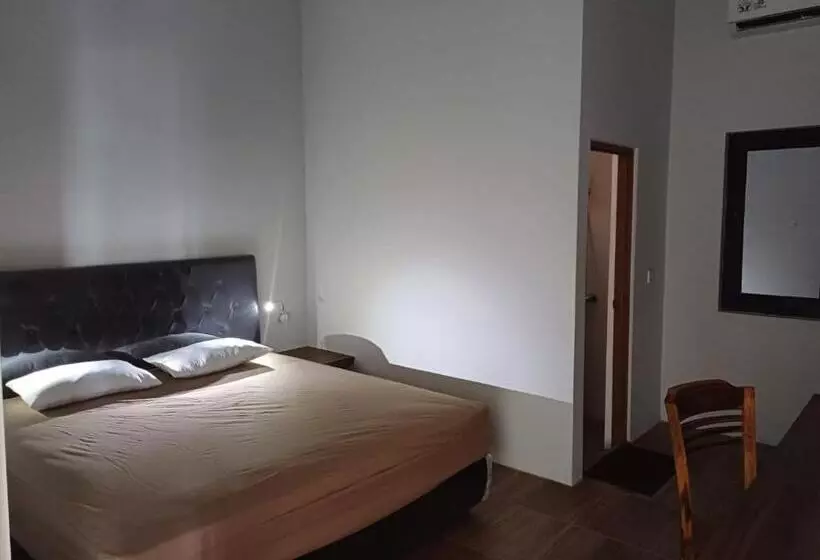 Hotel Salmas Bypass Mojokerto