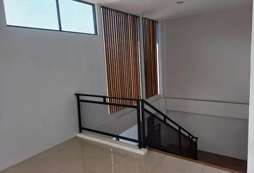 Hotel Salmas Bypass Mojokerto