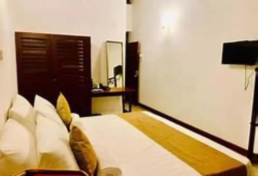Hotelli Salty Seahorse Mount Lavinia