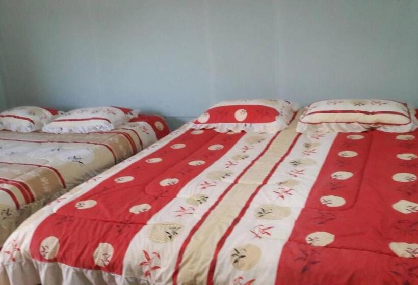 Pension (Hôtel basse catégorie) ทรัพย์ทอง การ์เด้น รีสอร์ท