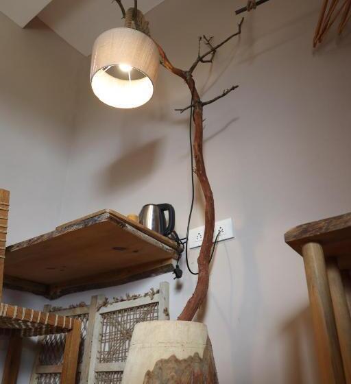 بنسيون Exstacy S Bathtub Rooms & Cafe