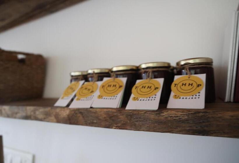 بنسيون Exstacy S Bathtub Rooms & Cafe