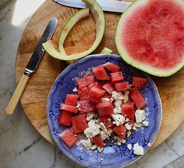 بنسيون Exstacy S Bathtub Rooms & Cafe