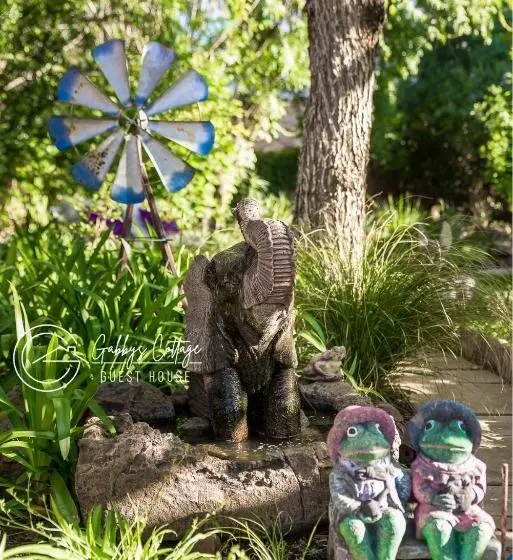 Majatalo Gabbys Cottage Guesthouse