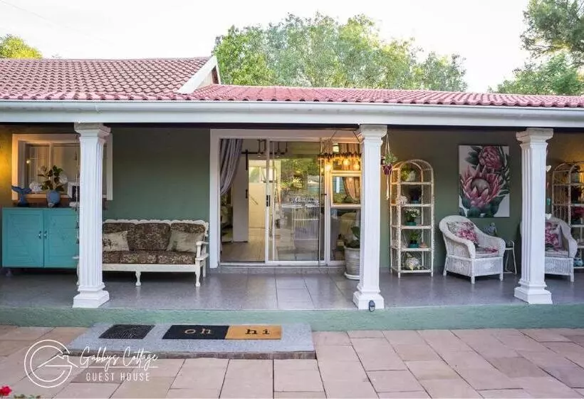 Majatalo Gabbys Cottage Guesthouse